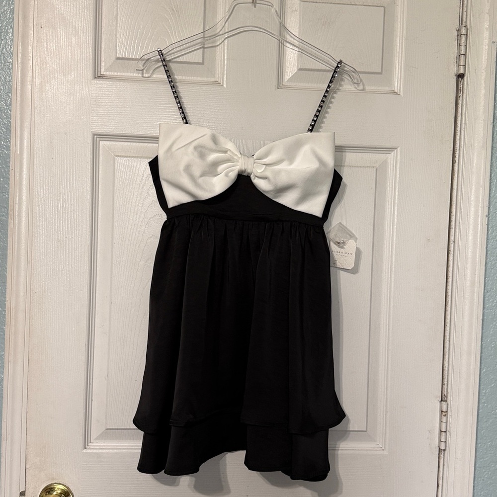 Altar’d State Stassia Black & White Satin Bow Dress size XS NWT - Picture 3 of 8